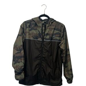 O'Neill Men's Green Camouflage Windbreaker